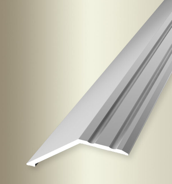 Szintkülönbséget áthidaló profil 22mm - 245 SK
